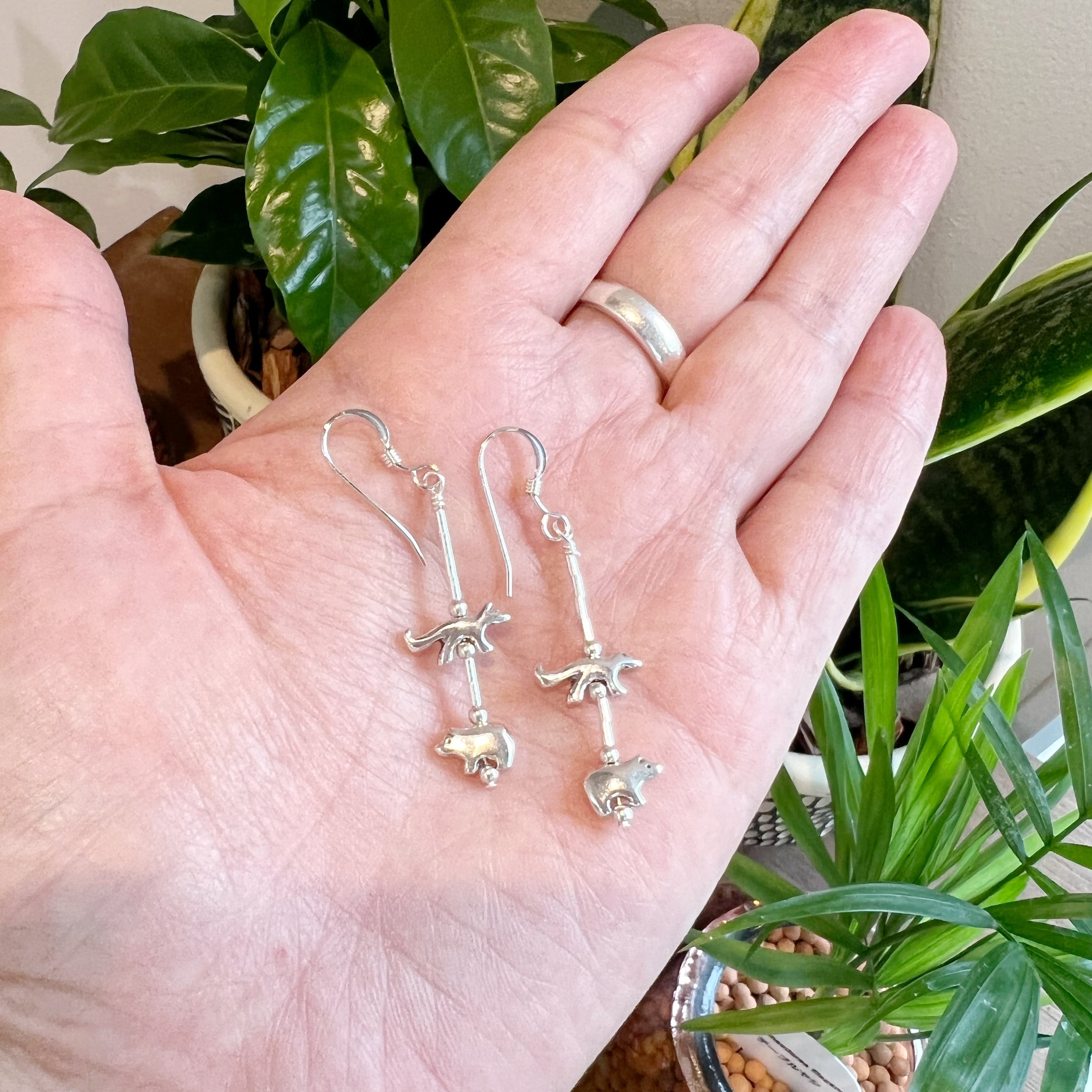 Indian Jewelry 》フェティッシュ アニマル 2匹 HOOK ピアス