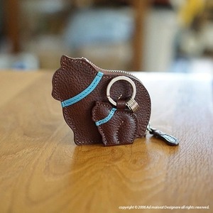 お座りする子猫のコインケース・ブラウン×サックス