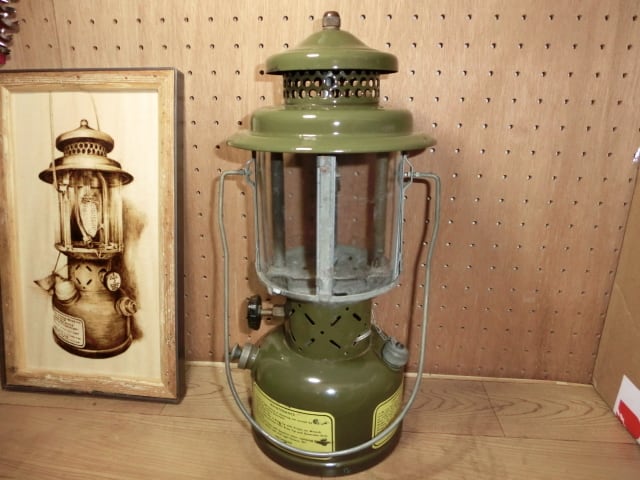 コールマン252A ミリタリーランタン 1959年製造 1975年製造 コールマン