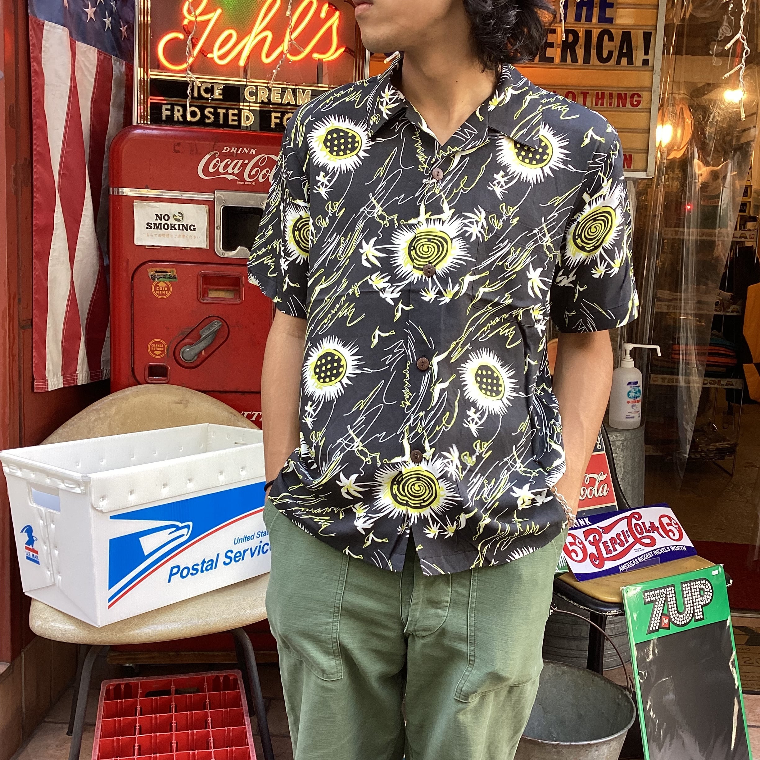 アロハシャツ ALOHA SHIRT ひまわり 雑貨株式会社 アールジーン レディースストレートジーンズ コットン混 濃いブルー系