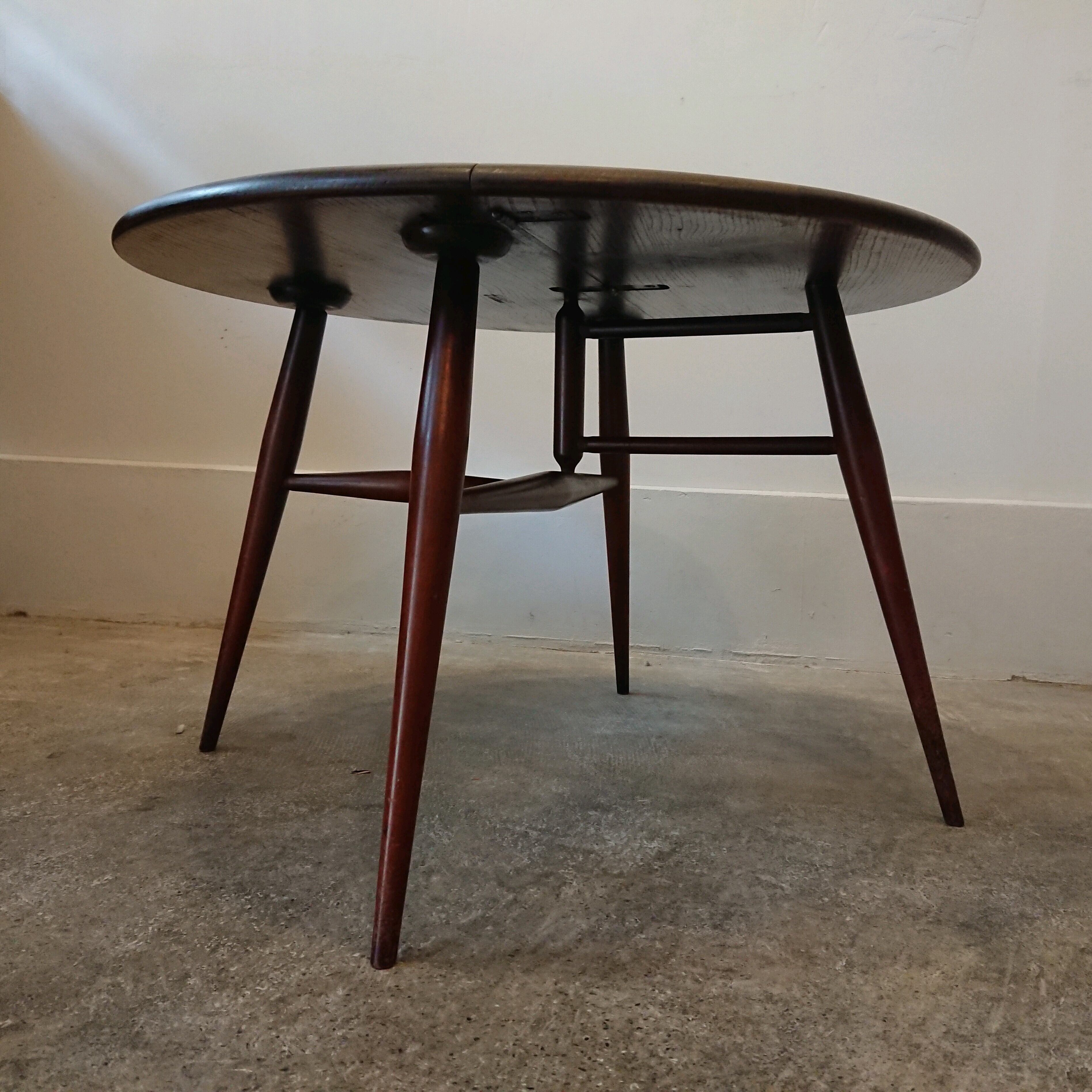 英国 ercol/アーコール 