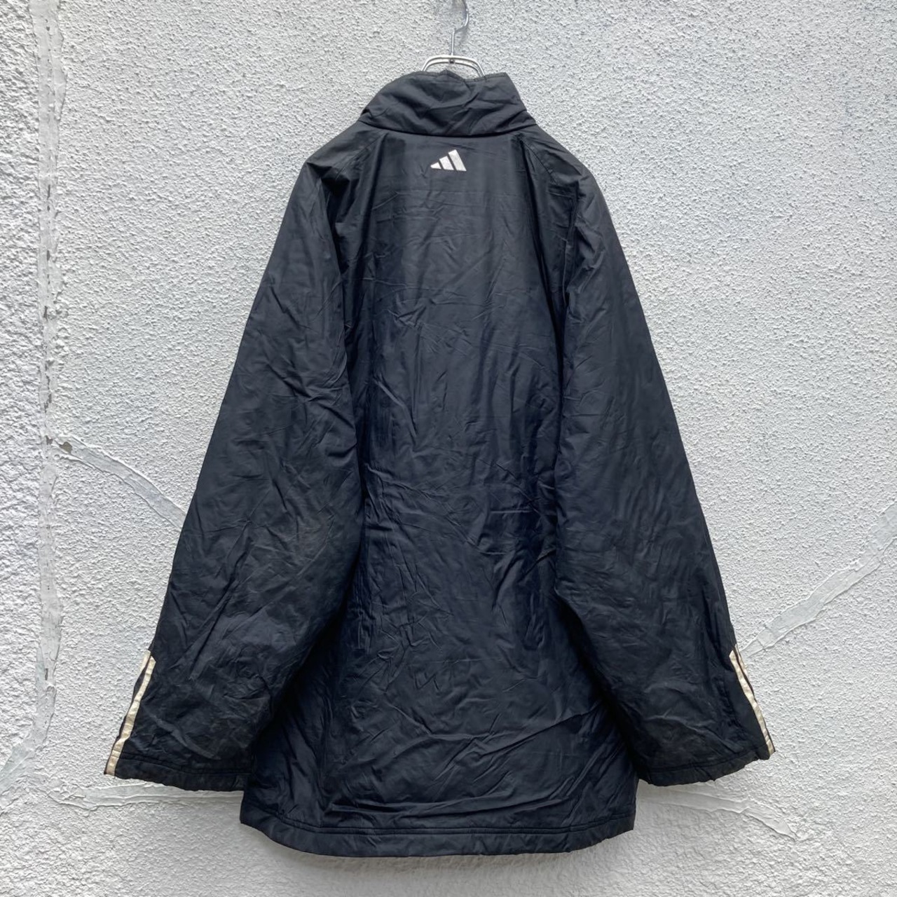 adidas ダウン・中綿ジャケット Mサイズ アディダス ベンチコート 黒 