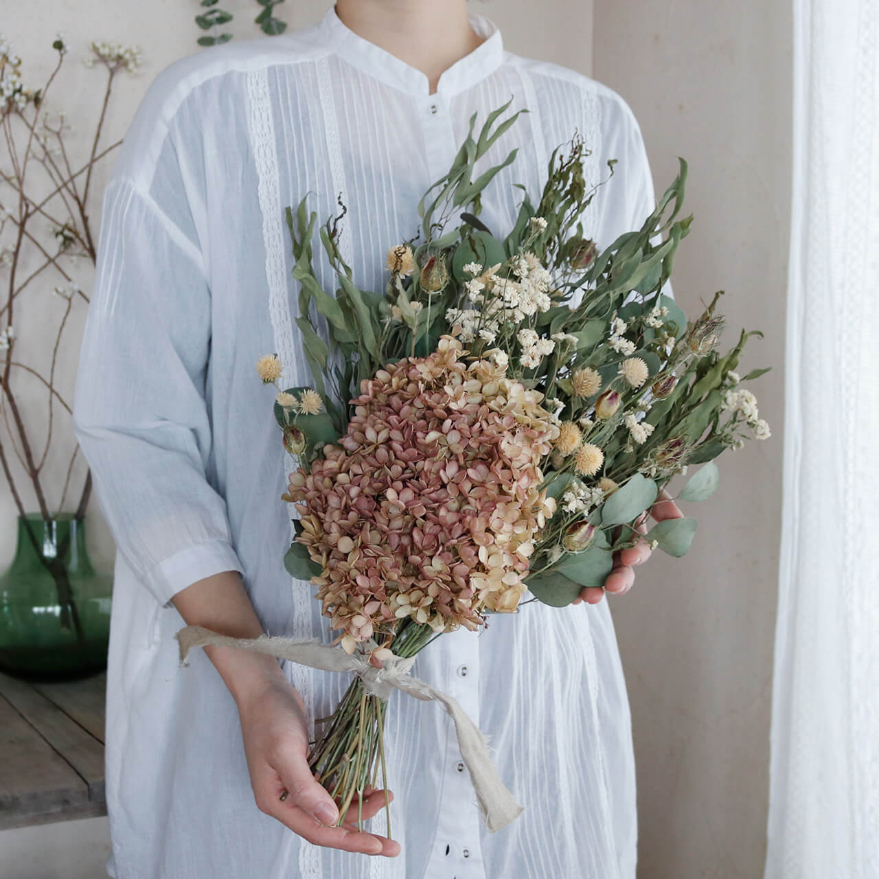 【1点もの 約丈50cm 】あじさいミナヅキとユーカリのドライフラワースワッグ * ドライフラワー ブーケ 花束 北欧インテリア 開店祝い 誕生日 ギフト ナチュラル かわいい ボタニカル おしゃれ 春色