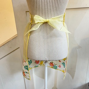 50's 60's yellow organdy apron