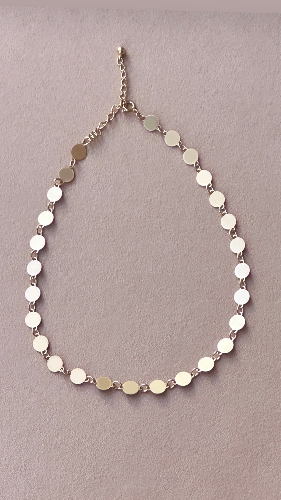 KEYHOLDER   [CIRCLE  ETCHED METAL NECKLACE]