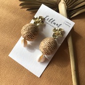ラタン フラワーピアス