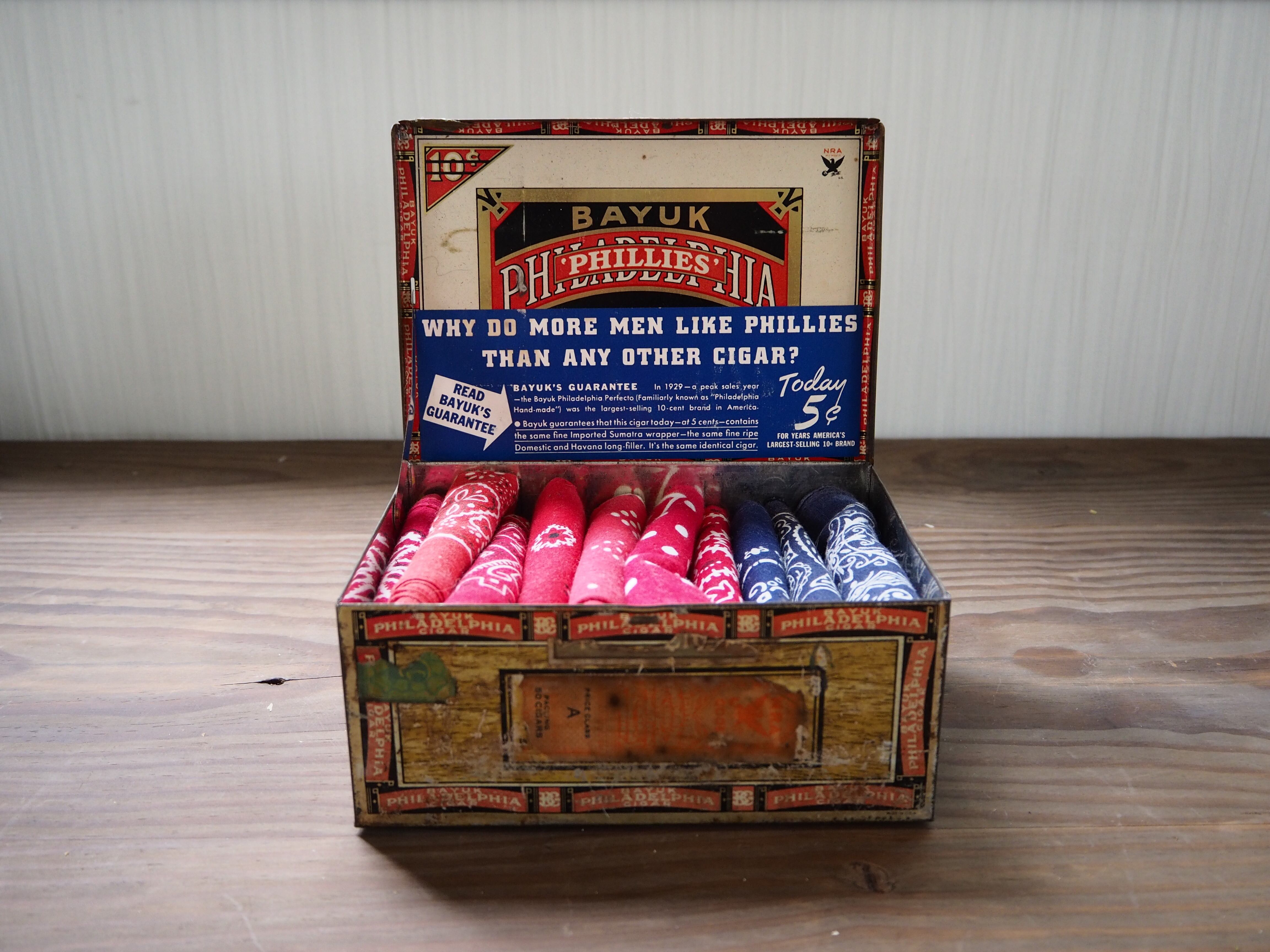 USA Vintage Cigar Tin