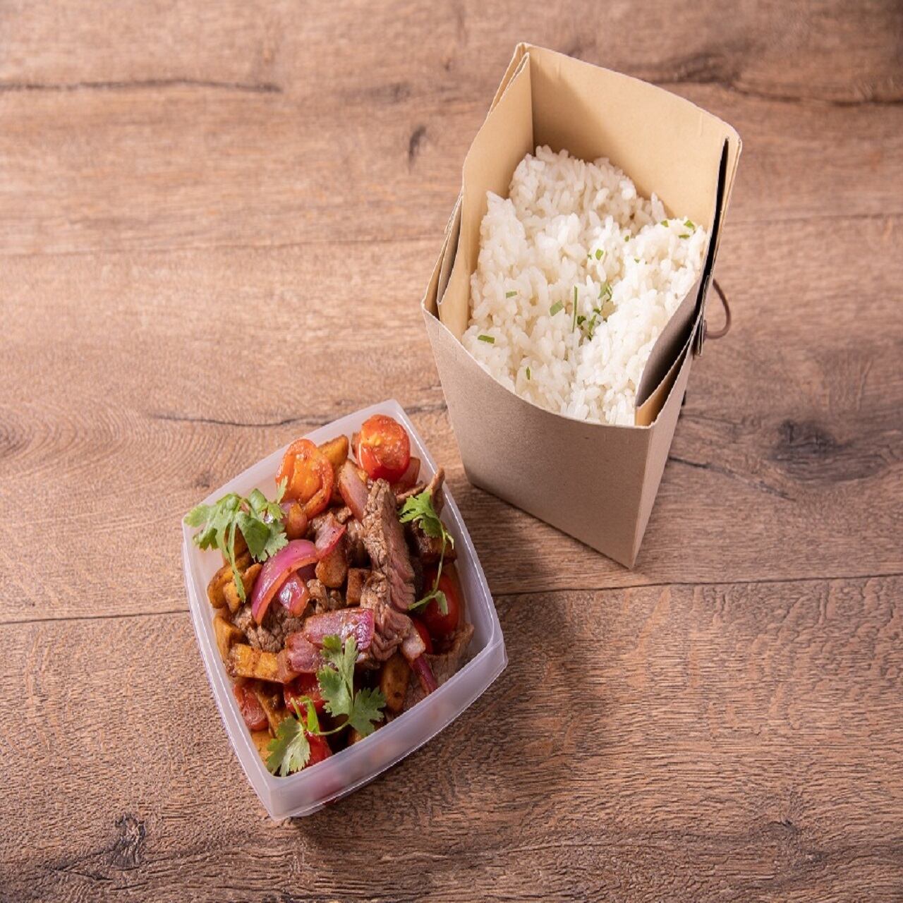 牛肉と赤玉葱 トマトの ペルー醤油炒め Bento The Tender House Dining テイクアウトメニューのご予約はこちら