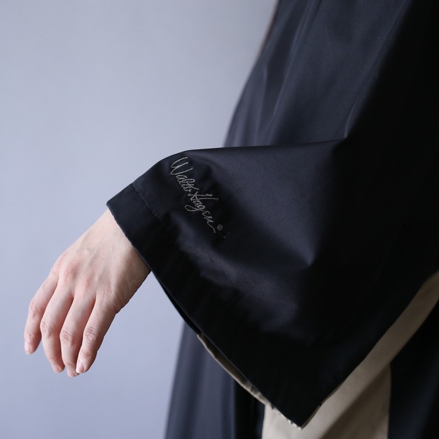 bi-color switching design over silhouette half-zip s/s pullover