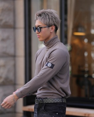 PREMIUM STRETCH TURTLE NECK【BEL-M-025】