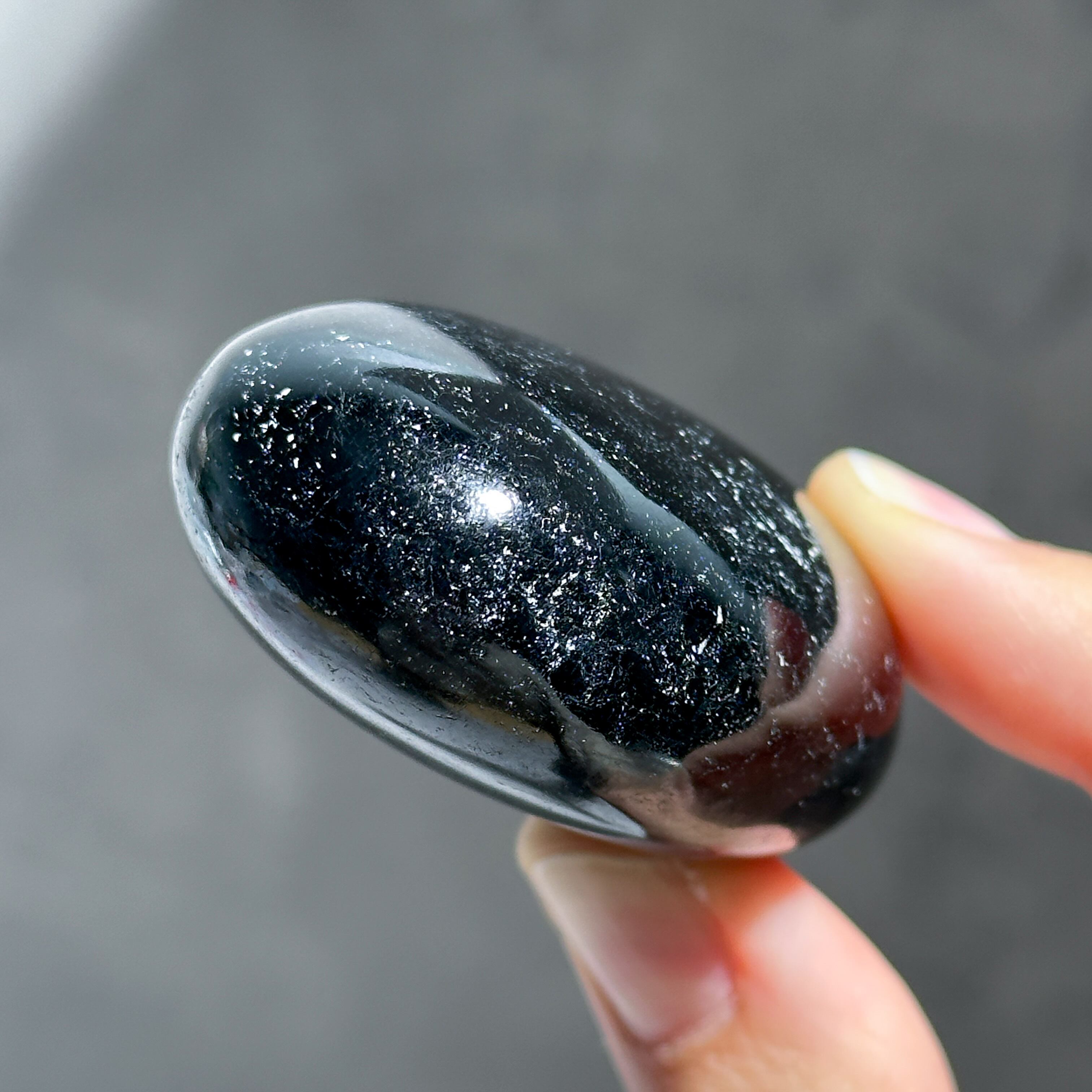 ブラックトルマリン パームストーン23◇ Black Tourmaline palm stone