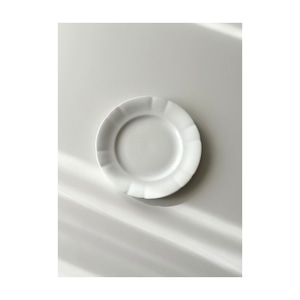 Sarreguemines サルグミンヌ / 白釉のリムレリーフプレート a