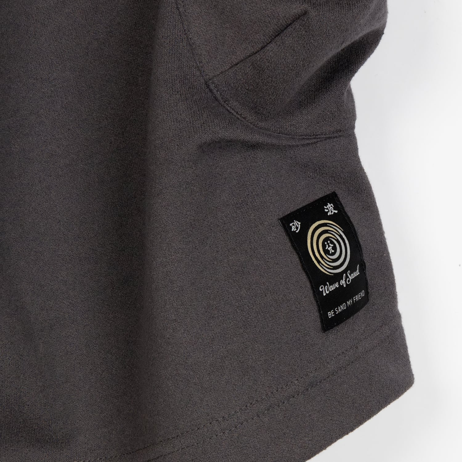 UNEEK BASEMNT - Discover independent style.