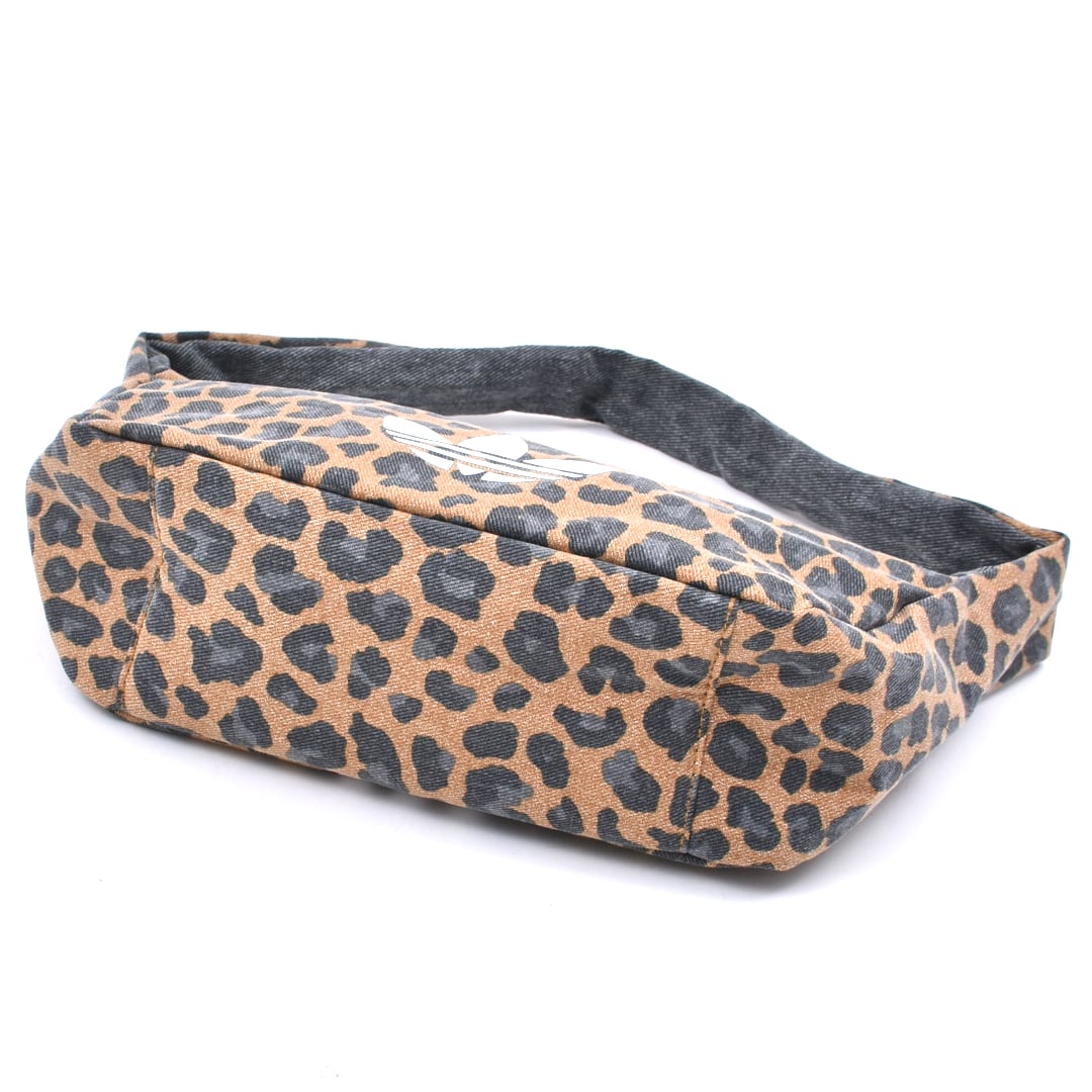 adidas 】2025A/W レオパード柄ショルダーバッグ(スモール