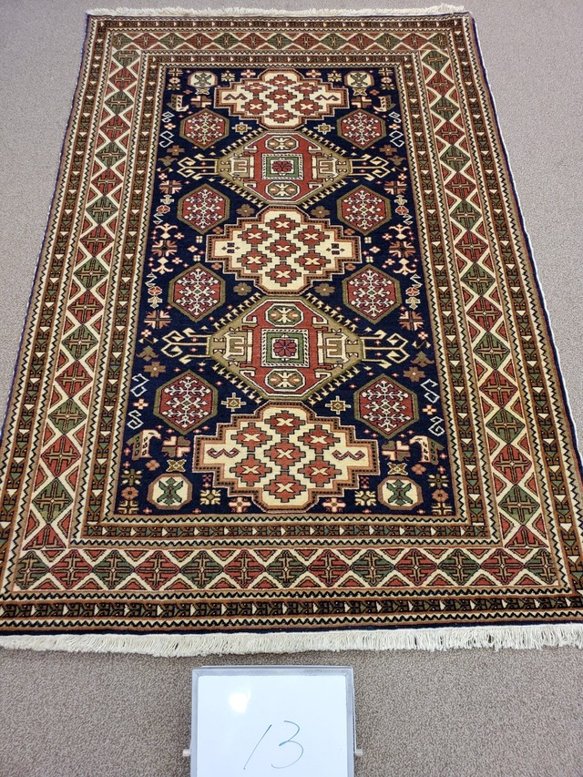 絨毯クエスト62【No.13】Tribal Rug　トライバルラグ  ※現在、こちらの商品はトルコに置いてあります。ご希望の方は先ずは在庫のご確認をお願いします。