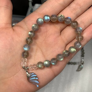 ラブラドライト×羽デザインブレスレット