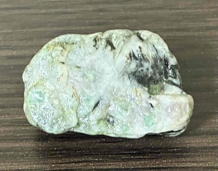 美しい「徳島・阿波翡翠」採取ガイドチケット販売！ | PAY ID