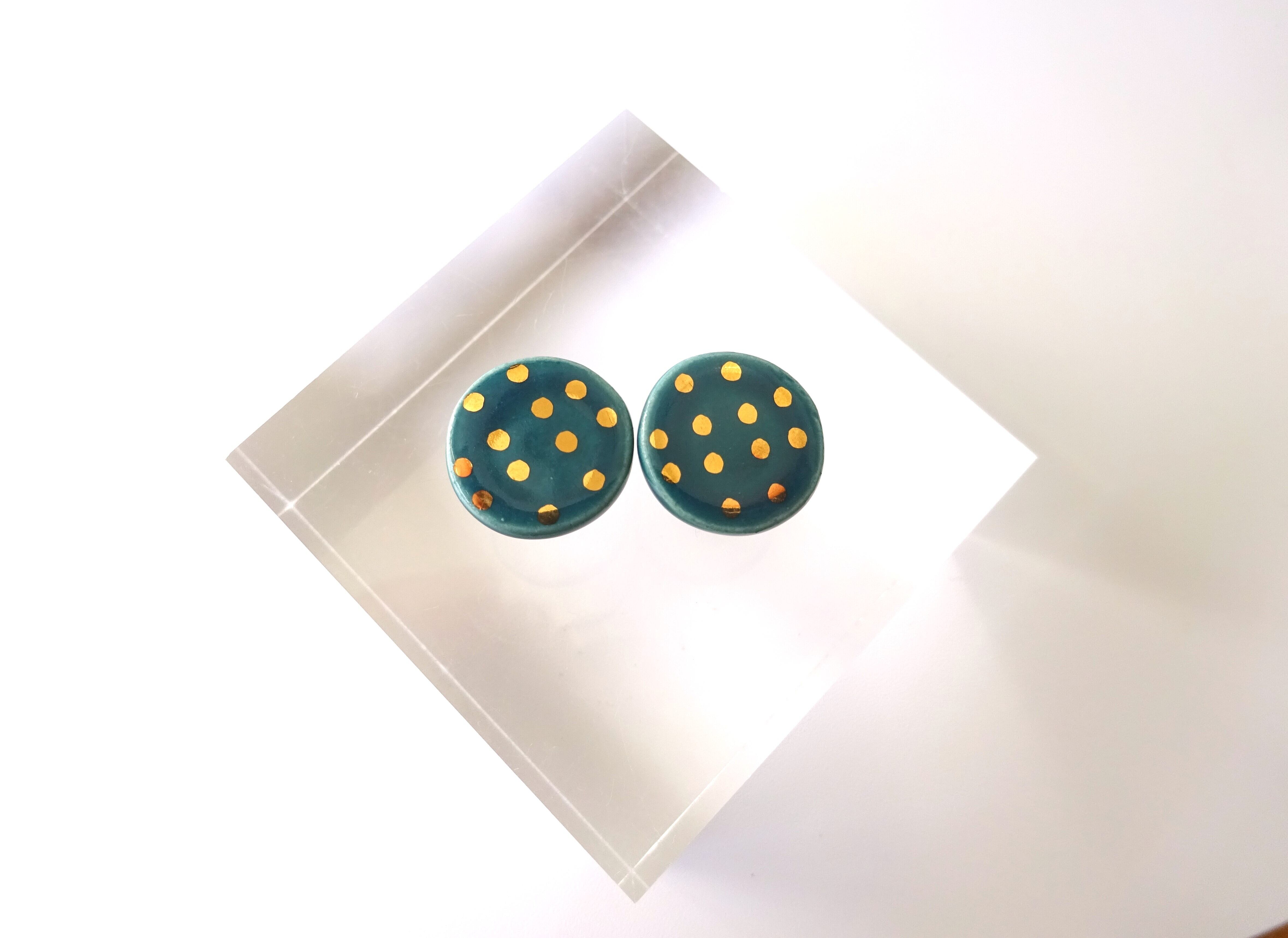 金彩dot round pierce／earring（深緑）