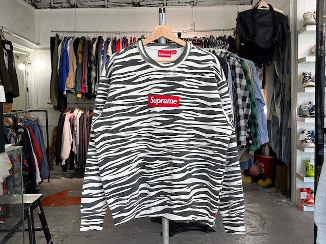 Supreme BOX LOGO CREWNECK ZEBRA MEDIUM 08623