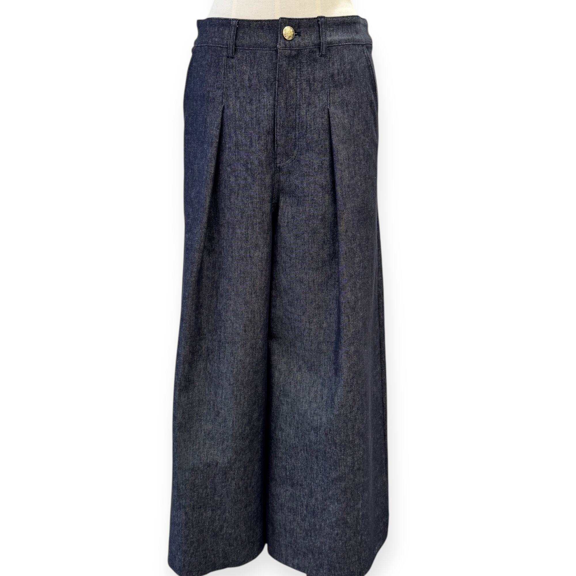 BORDERS at BALCONY | FLICKA ASHIYA