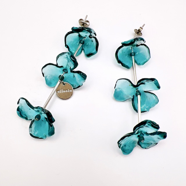 【受注12月下旬発送予定】6déco限定 cilsoie 3連flower ピアス/イヤリング