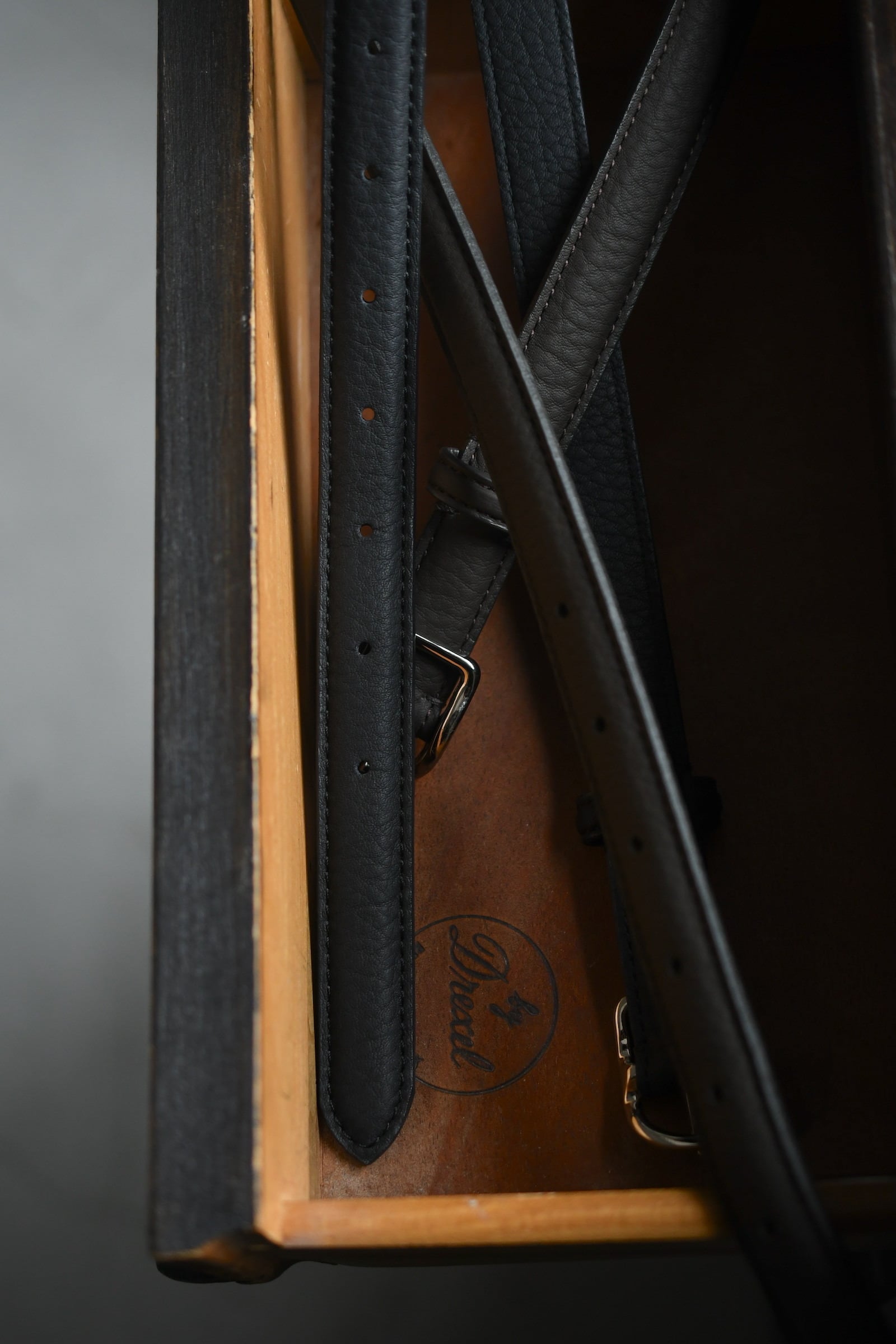 ERA. / EO SHRINK AUTHENTIC NARROW BELT (BLACK,CHOCOLATE) | nariwai