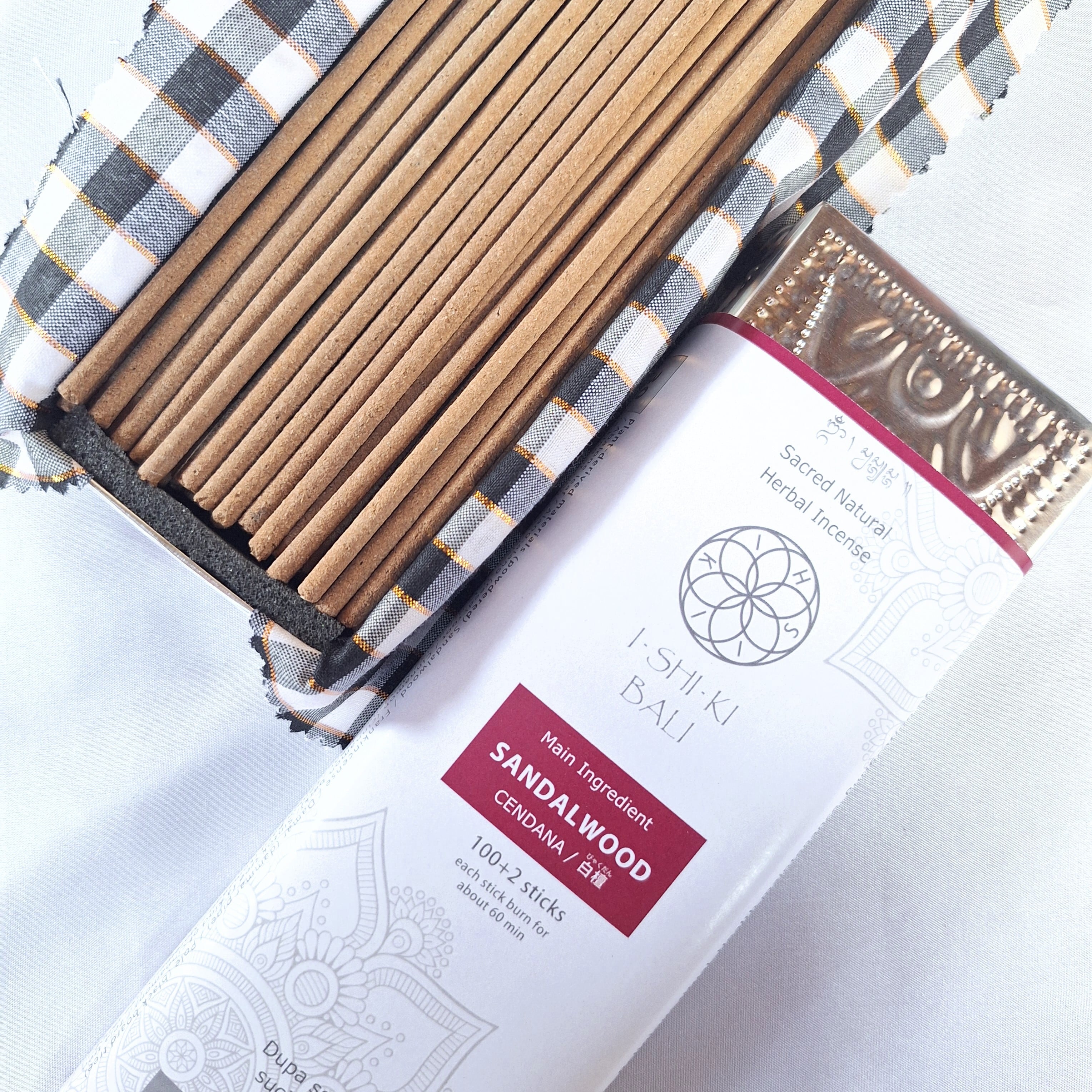 サンダルウッド/白檀】のお香 102本入 | 完全天然100% バリ島発 独自