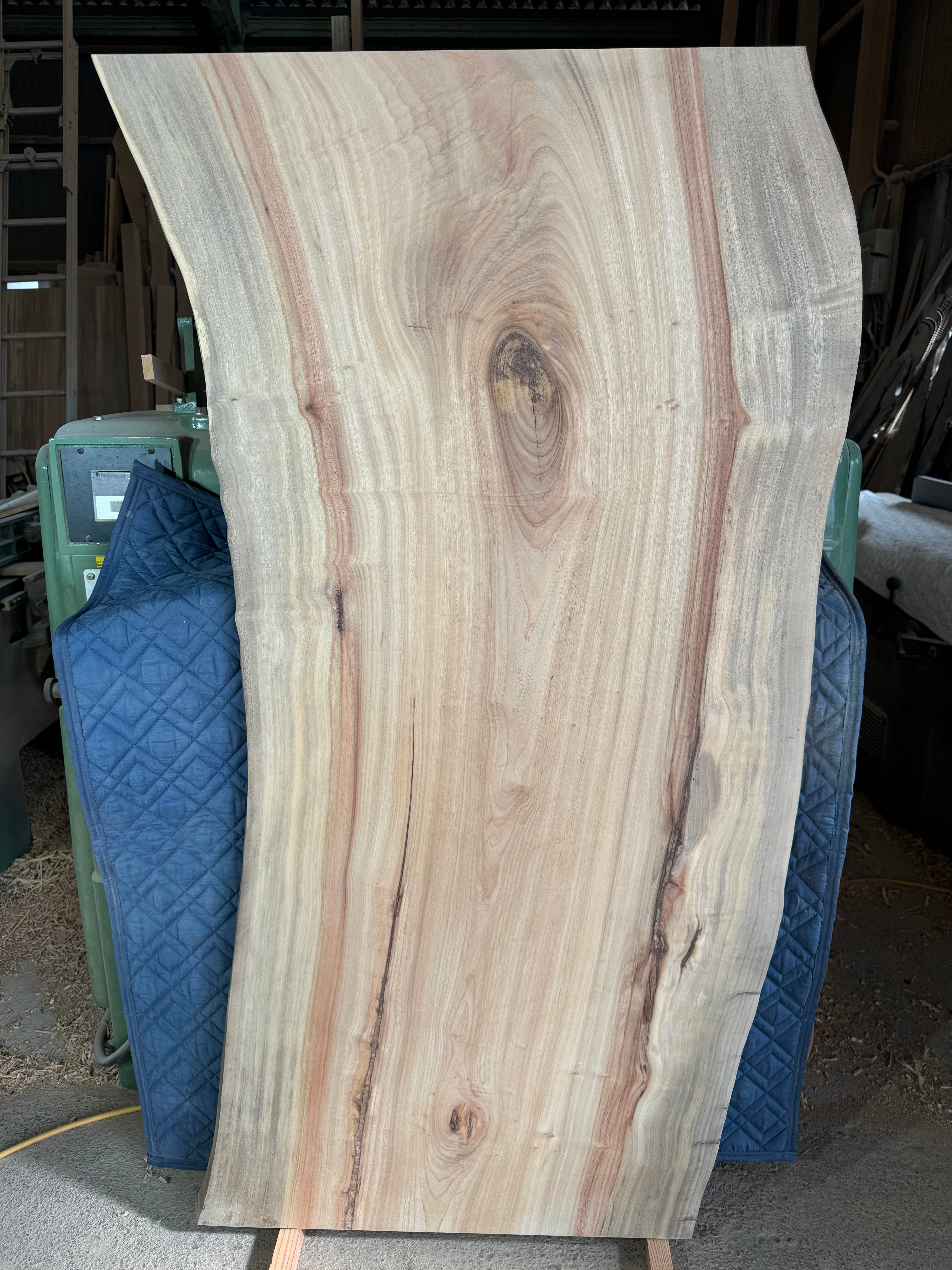 無垢製品の店 日光-倭文銘木