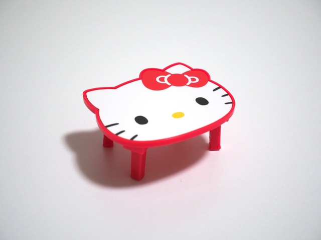 サン リオキャラクターズ　minimini折りたたみテーブル③C