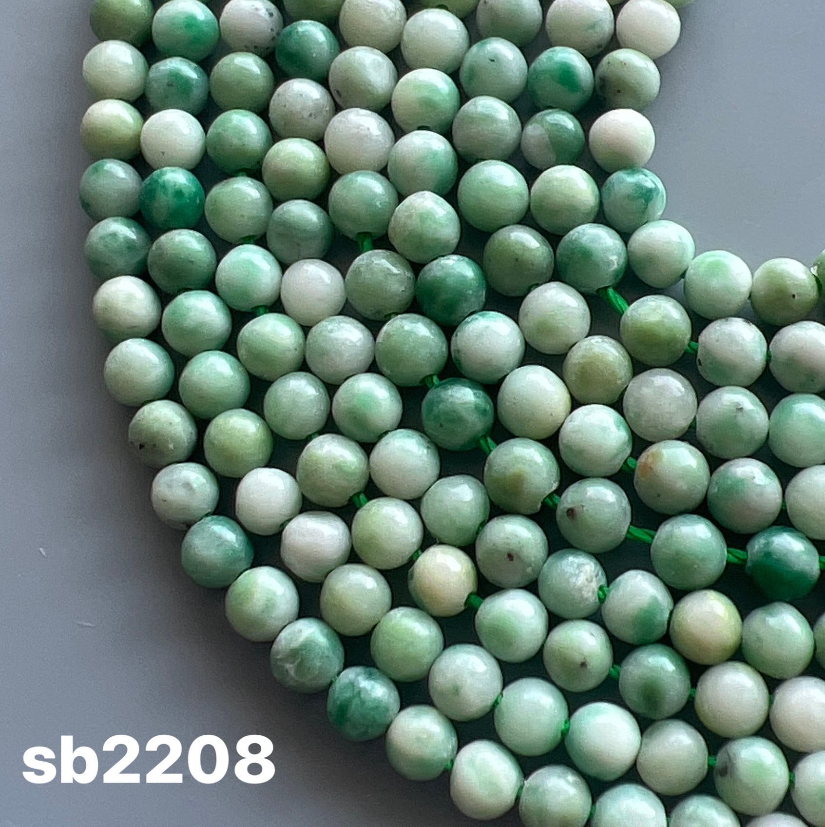 天然 緑白翡翠 ヒスイ ラウンドビーズ 3ミリ 連 sb2208 | 天然石の詩