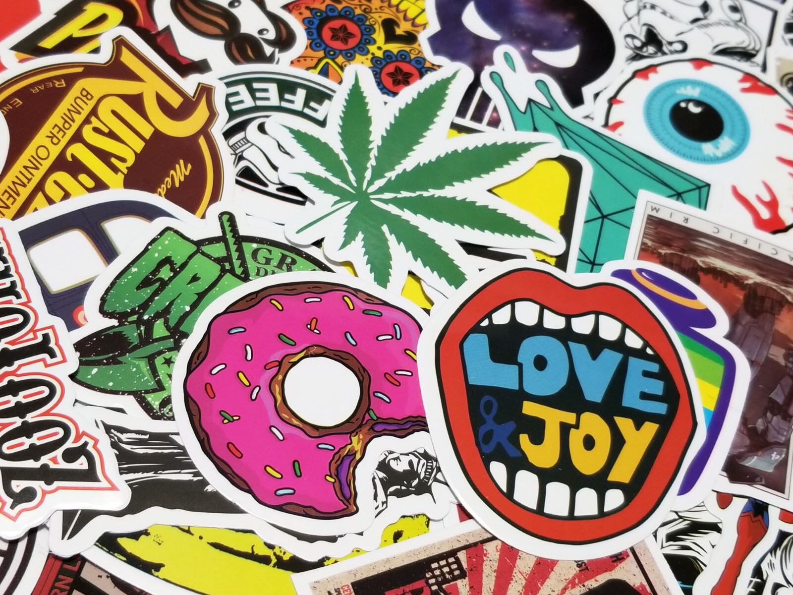 ステッカー ストリート アート ポップ スケボー スノボー スーツケース 大量 100枚 スマイル 24universe