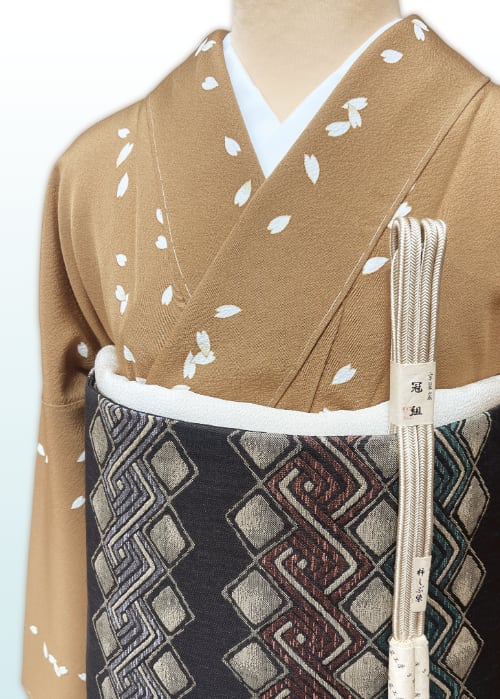 (袷)山吹茶地 花びら文 小紋 しつけ糸付 LUKHA-060(リユース品)