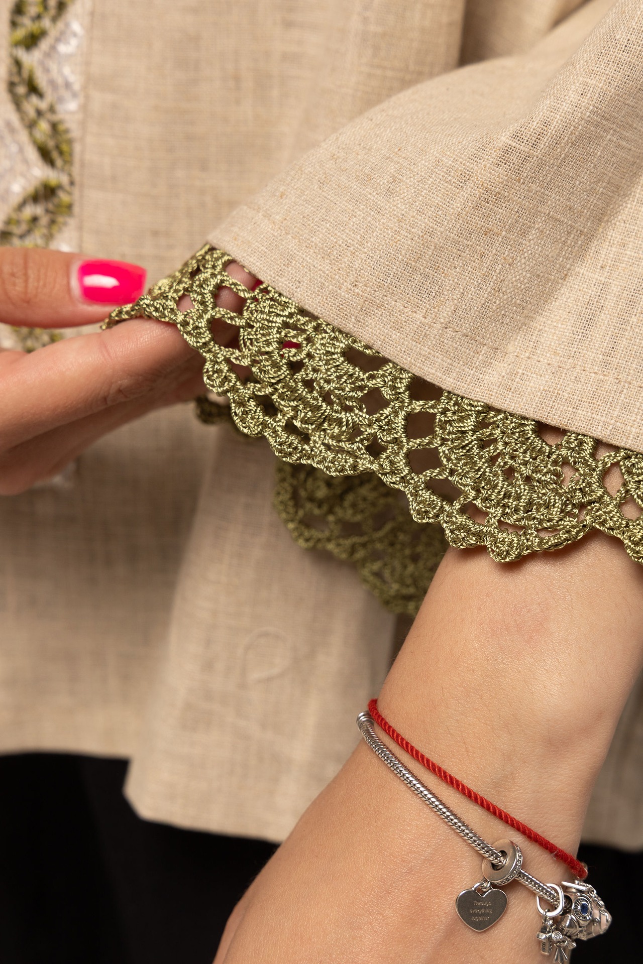 ウクライナ刺繍ヴィシヴァンカ　シルク手刺繍　レディース・フリーサイズ - 3