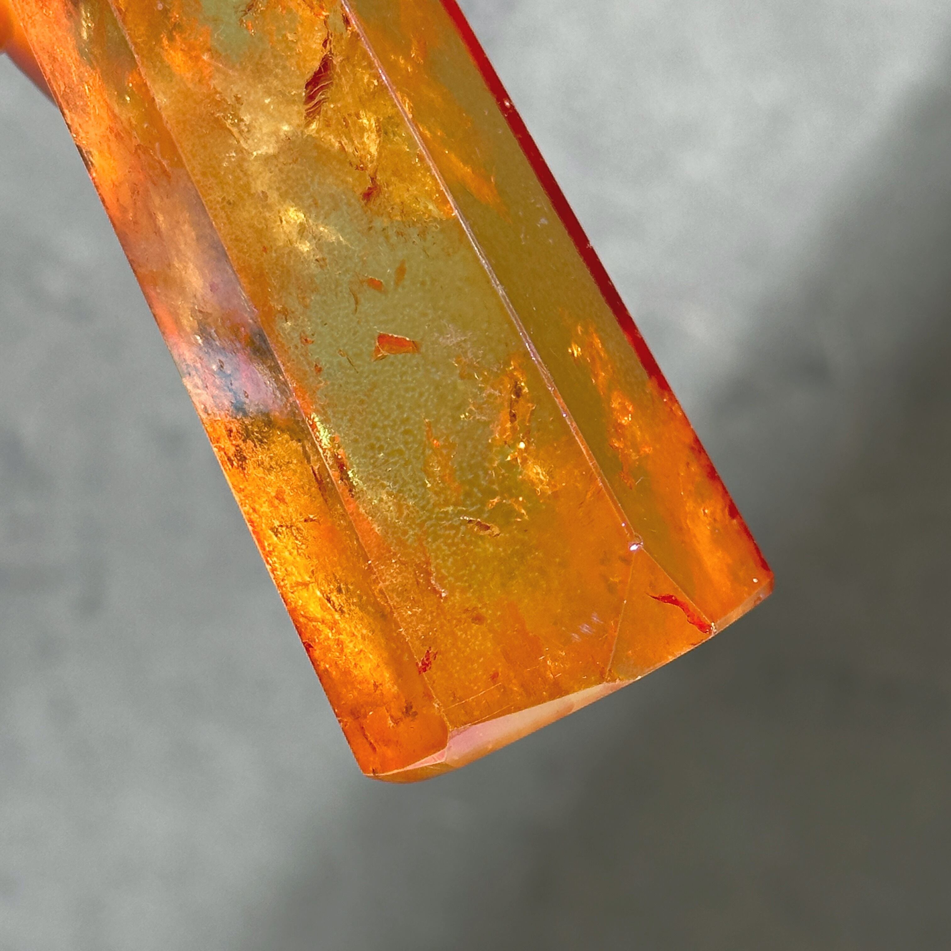 透明感◎オレンジオーラクォーツ タワー13◇ Orange Aura Quartz