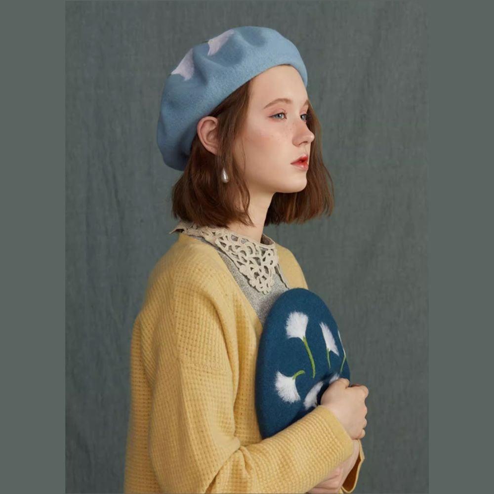 たんぽぽの綿毛が舞う優しいベレー帽 E00364 | EMMA GRAND