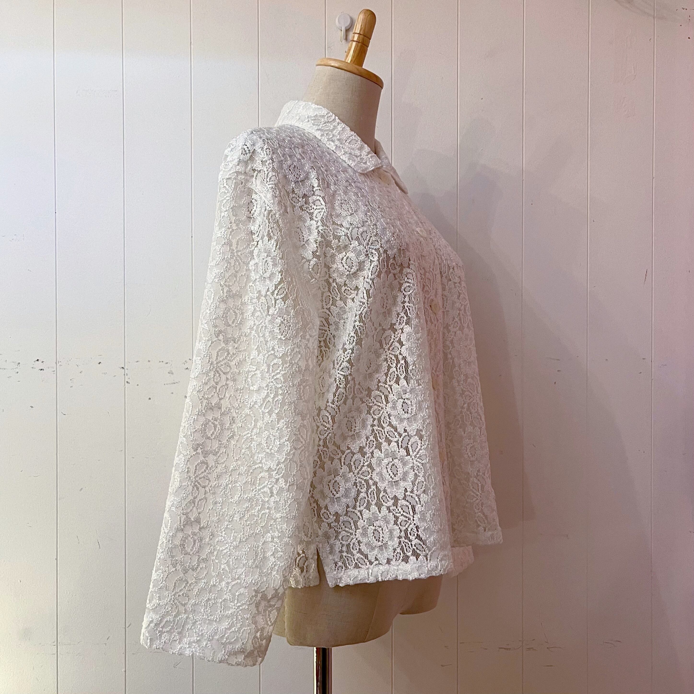 white flower lace blouse