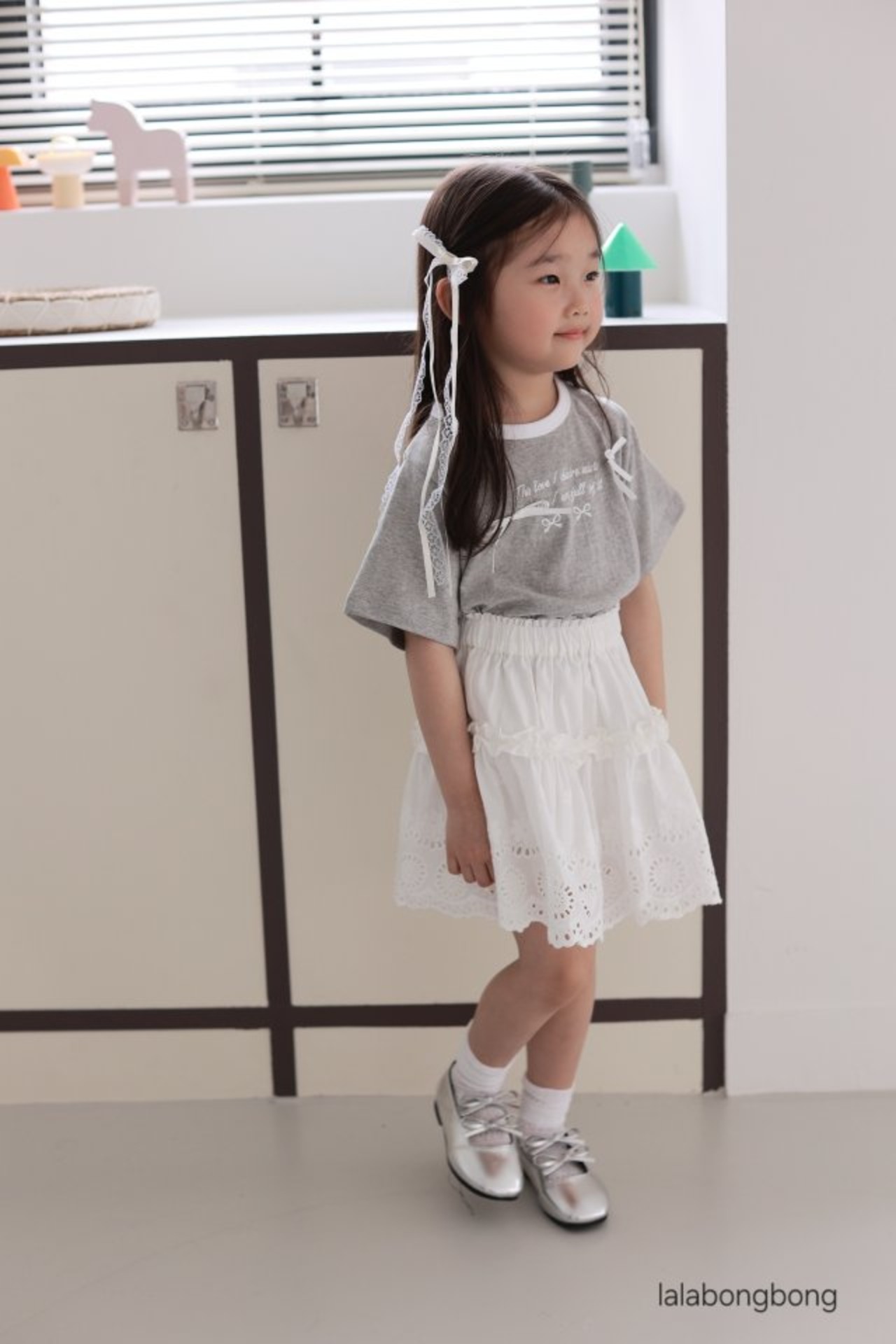 [LALABONGBONG] Punching lace skirt +fee / [라라봉봉] 펀칭레이스스커트