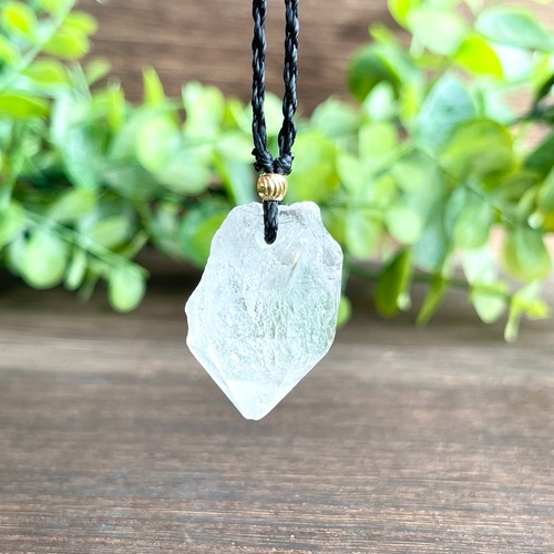 ヒマラヤ水晶（マクラメネックレス/天然石アクセサリー）