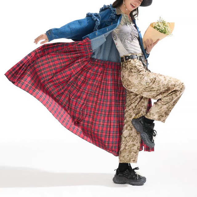 Frillと赤いdressでめかしたDenimさん (kai1305)