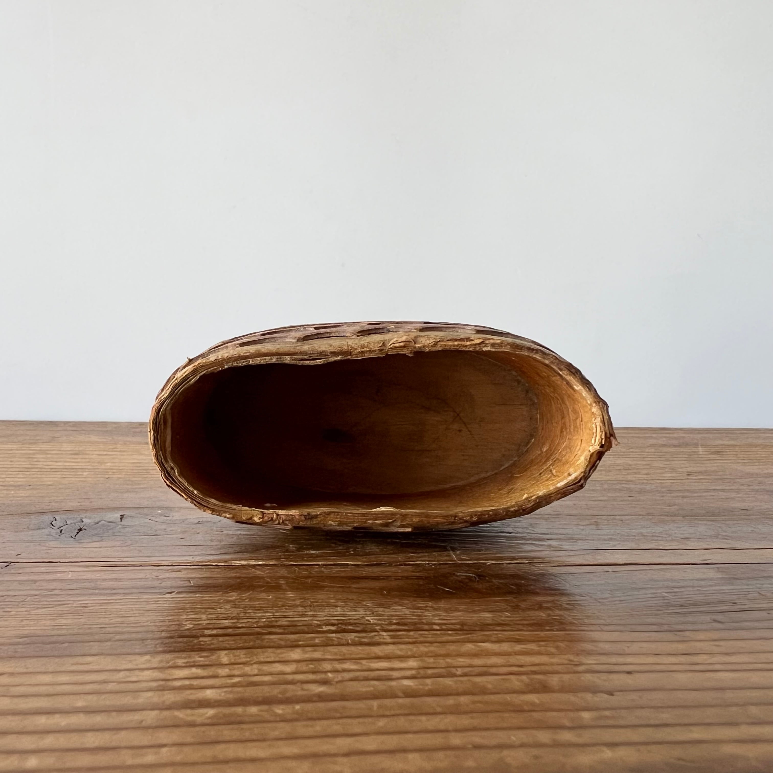 Birch Bark Box & Tool / 1942 | troldhaugen antiques ｜ 北欧