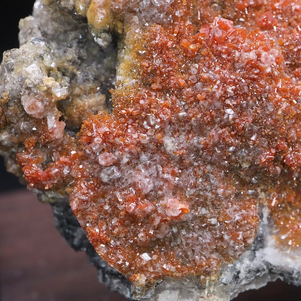 バナジナイト 褐鉛鉱 バナジン鉛鉱 33,3g VND082 鉱物 原石 天然石