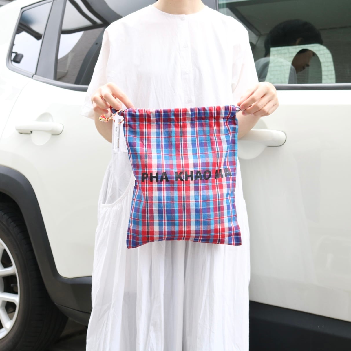 yao PHA KHAO MA 手織り布 巾着バッグ / マドラスチェック | Zakka so-la