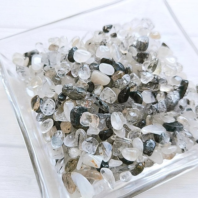 ブラックルチルクォーツ (100g) 黒針水晶 金紅石 天然石さざれ石 穴無しチップ