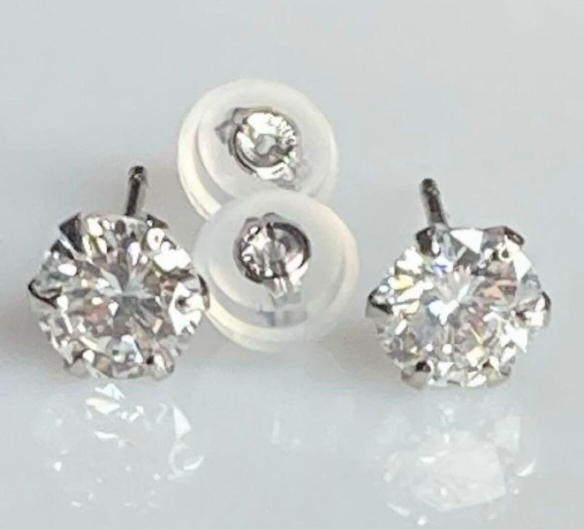 計1.059ct PT天然ダイヤモンドピアス 中央宝石研究所 | Mimi lushela