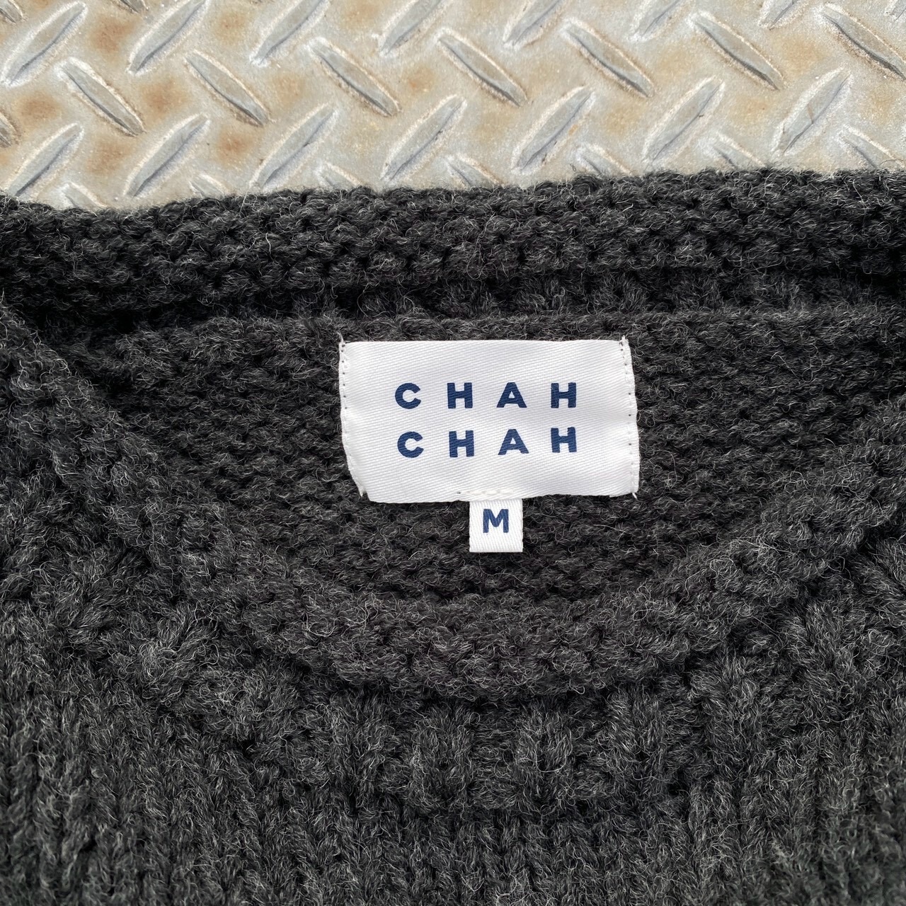 CC "FLOWER with LOVE" HAND KNIT -DARK GRAY-