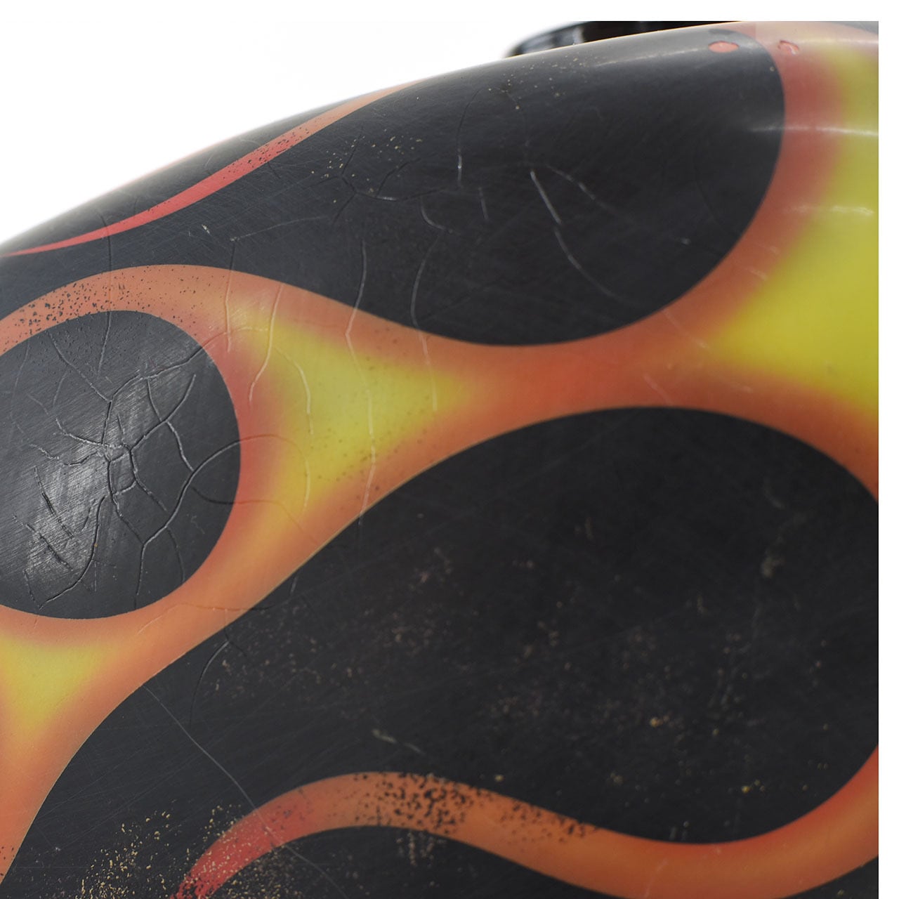 ペイント済みスポーツスタータンク黒ベース黄フレイムス | SHALLOW