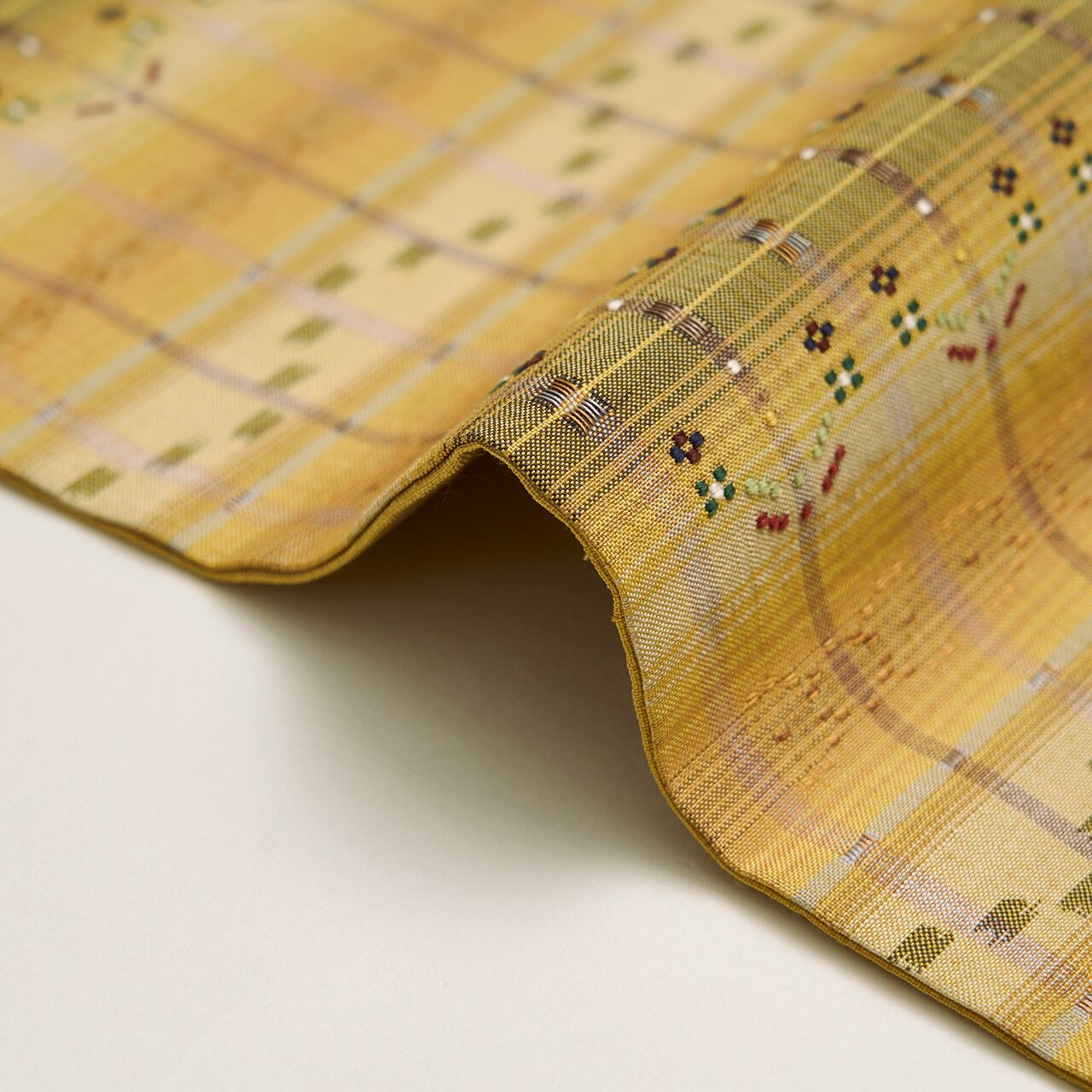 本場琉球 南風原花織 名古屋帯 名古屋帯]本場琉球 南風原花織 大城つや子 作 手織り経済産業大臣指定