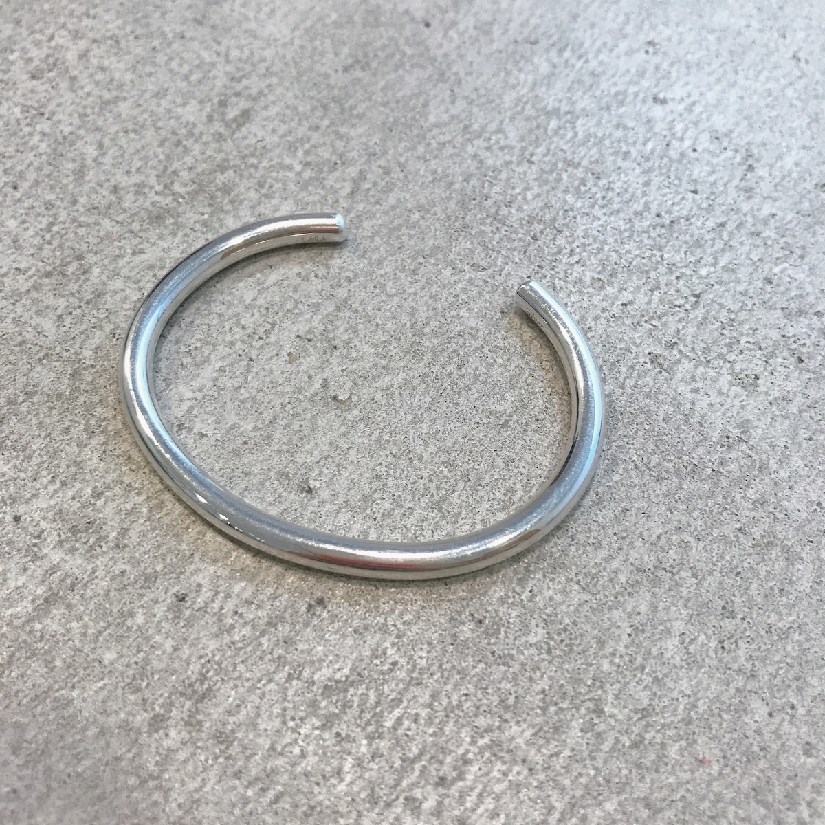 S bangle/SV | CARA
