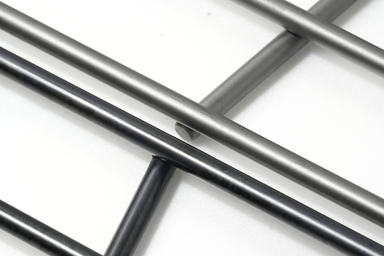 ロダン焚火台対応　炭床“エール MGT”／ミカヅキロストル“Cour MGT”　窒化黒染加工バージョンセット