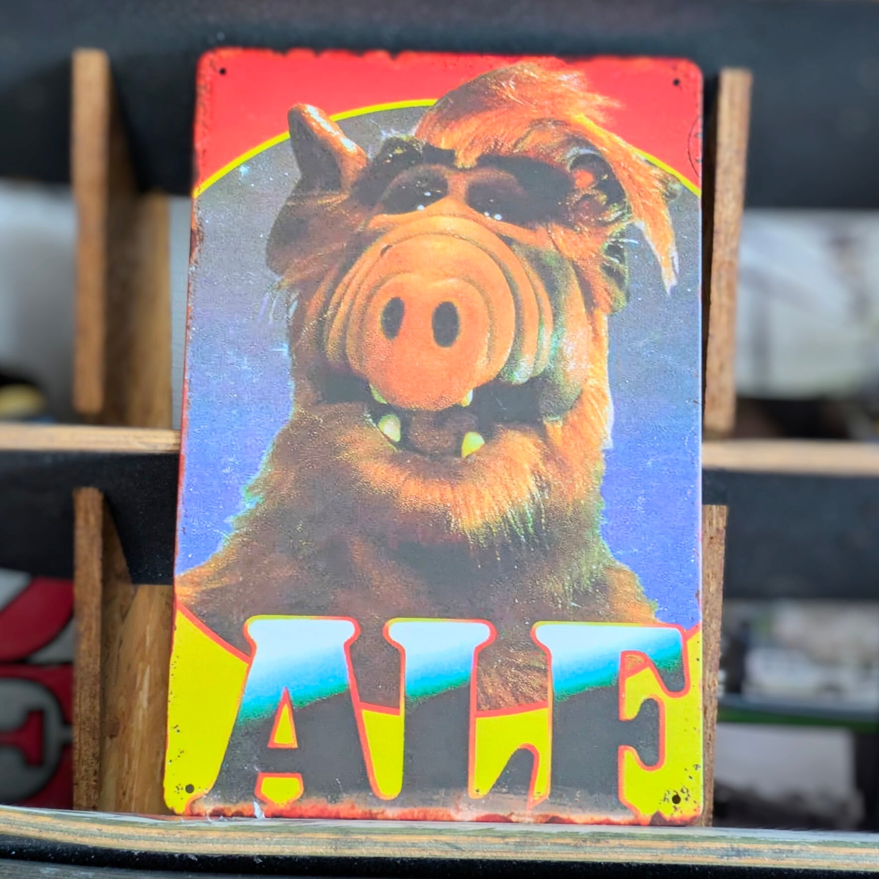 ♧送料無料！ちょうどいいブリキ看板 ビンテージ加工【アルフ（ALF）】〚アメリカン雑貨 アメトイ〛
